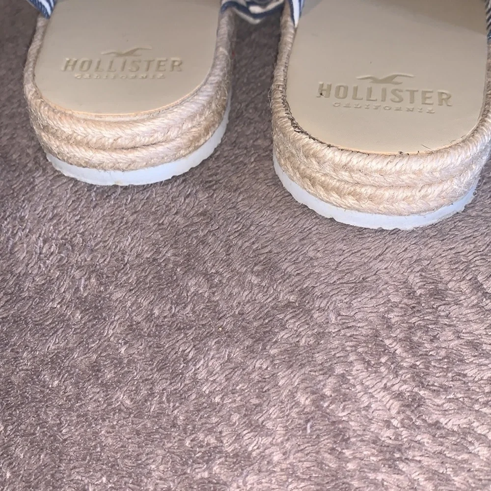 Hollister Women’s Sandals Platform Striped Sandals size 9/10 blue/white Stripes